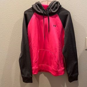 Women’s Under Armour sweatshirt